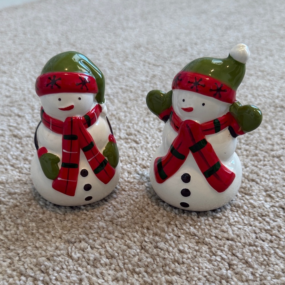 Holiday Snowman Salt & Pepper Shakers